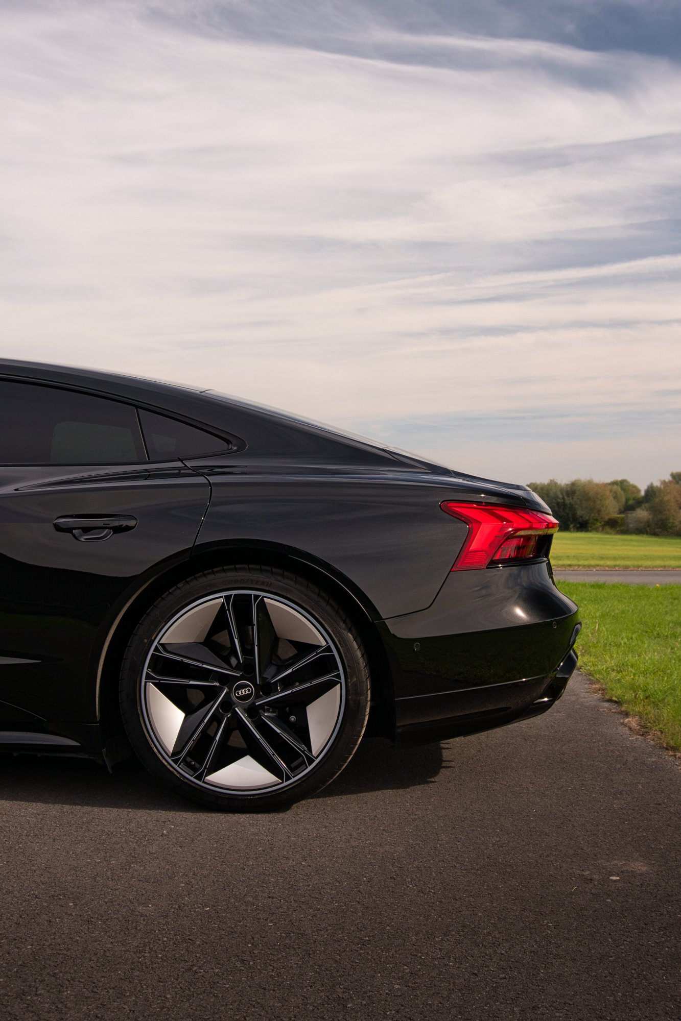 Audi GT E-tron - foto 11