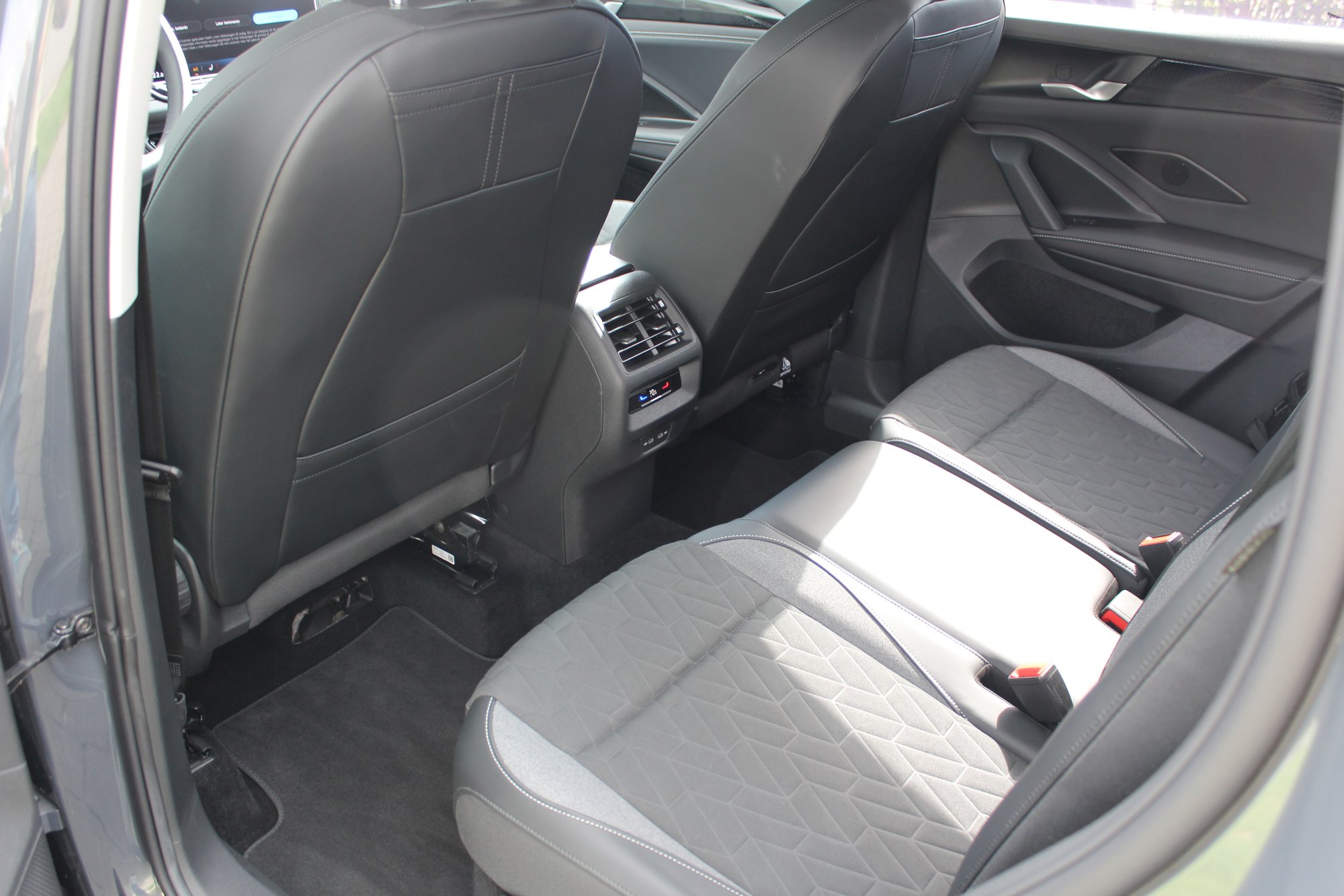 Volkswagen Tiguan - foto 10
