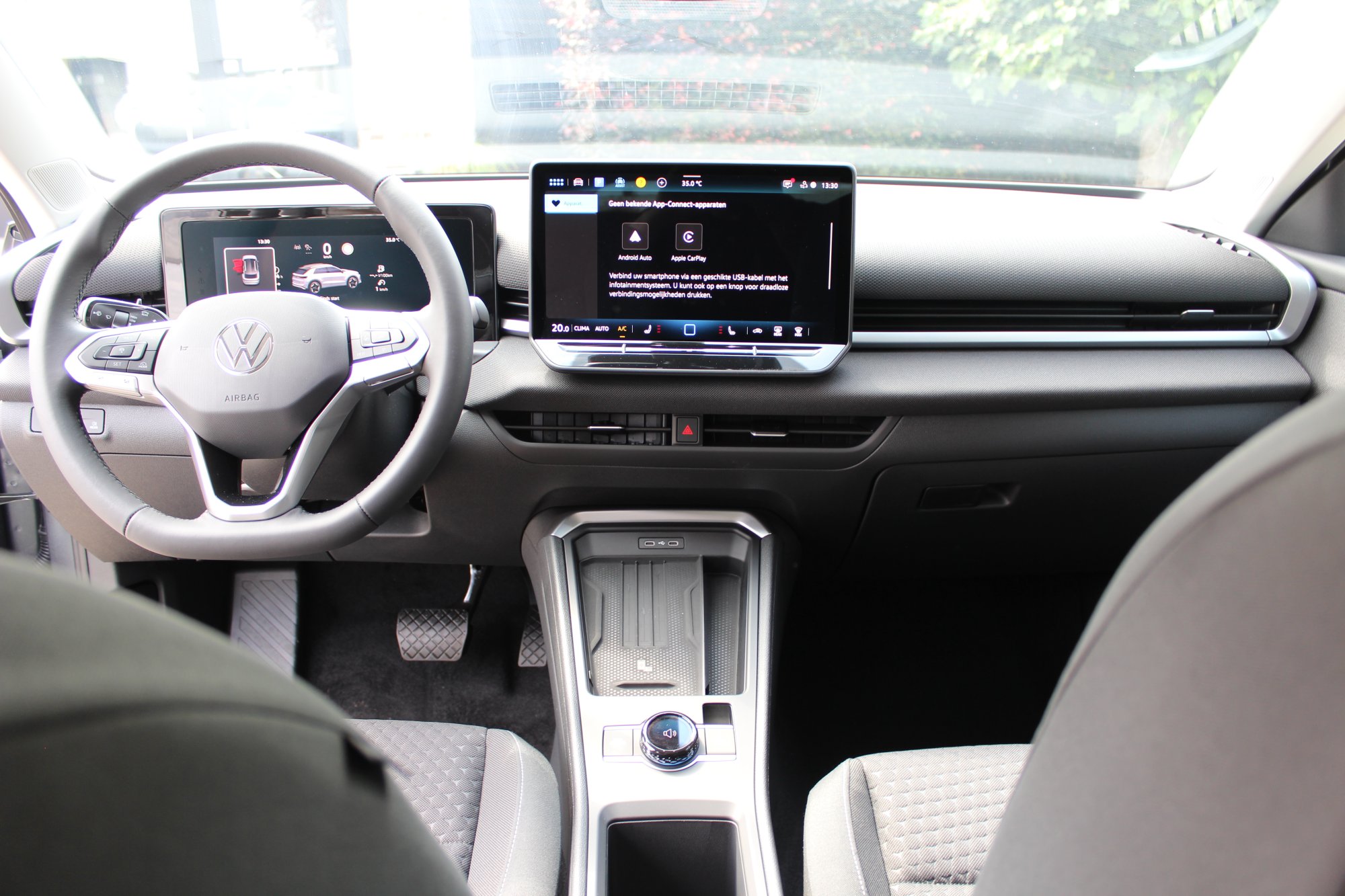 Volkswagen T-Roc - foto 12