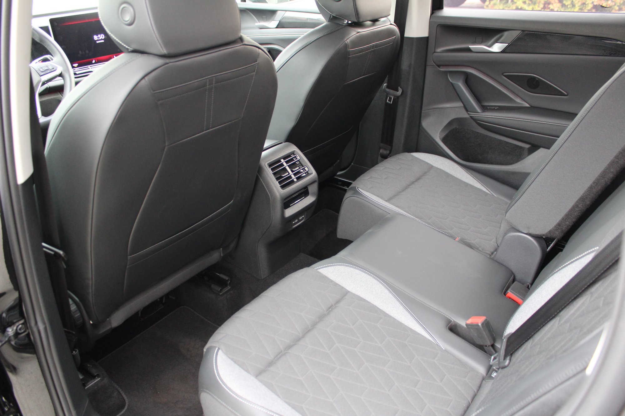 Volkswagen Tiguan - foto 10