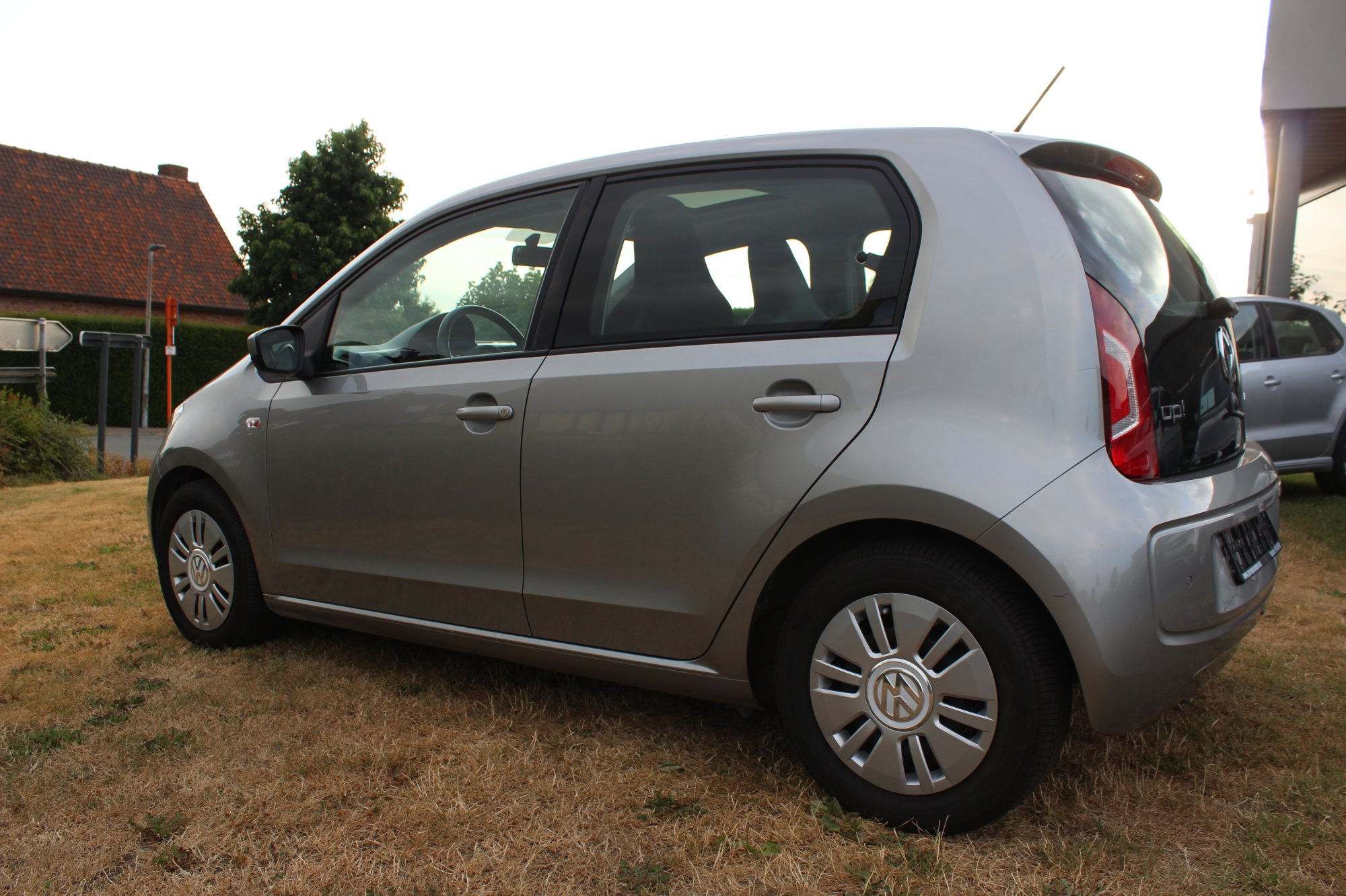 Volkswagen Up - foto 3