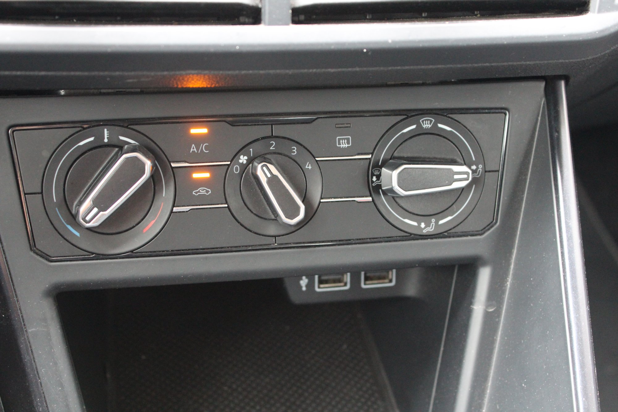 Volkswagen Polo - foto 10