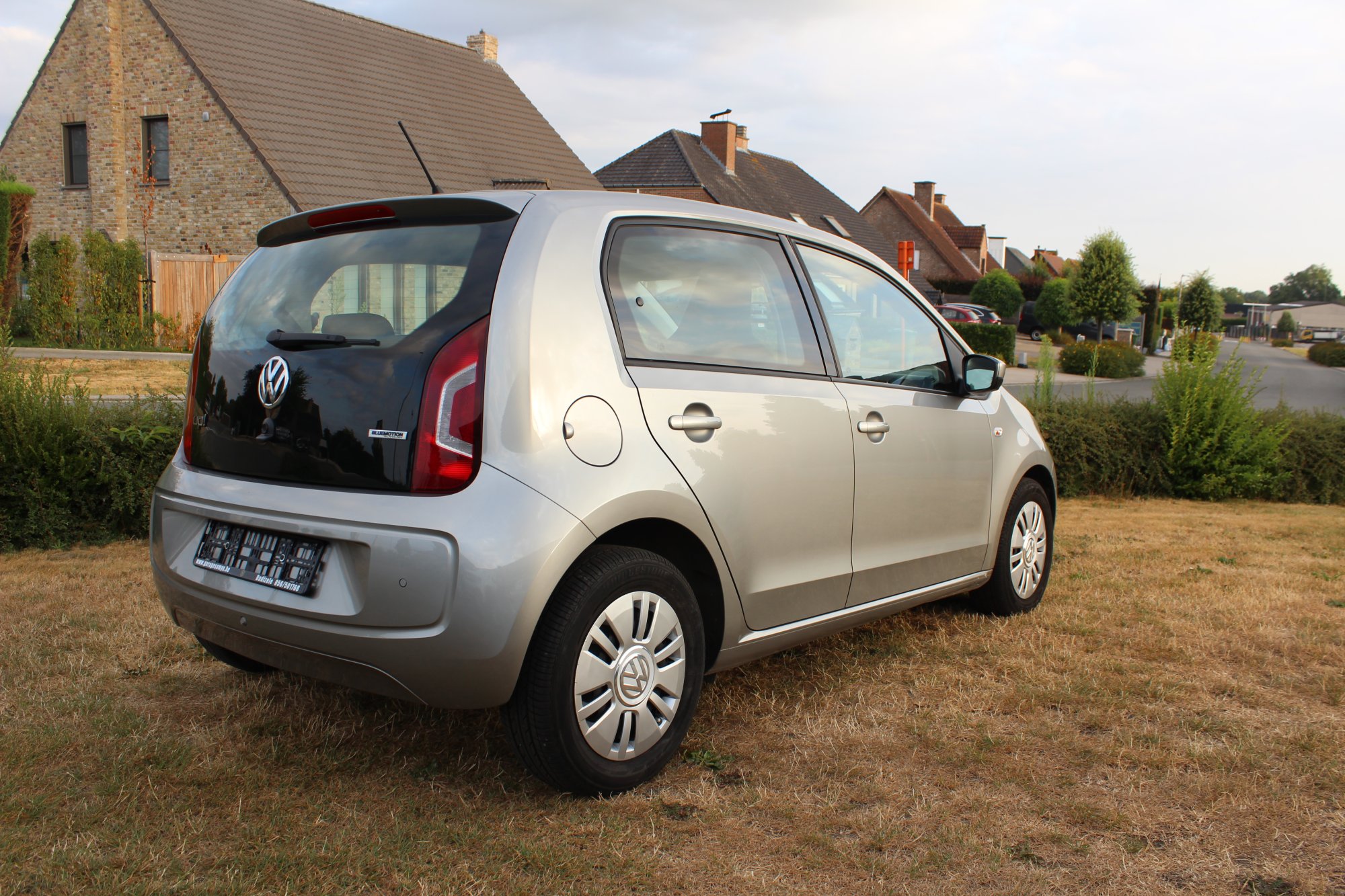Volkswagen Up - foto 5