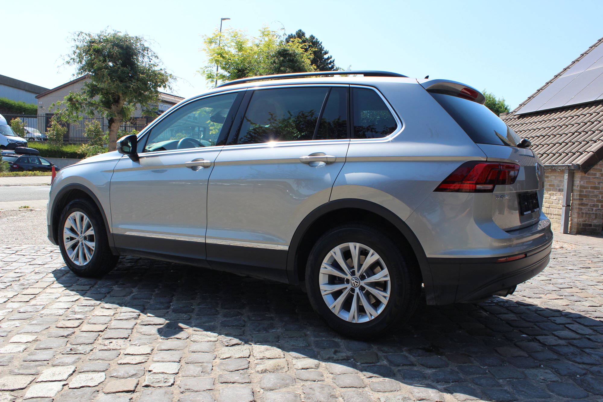 Volkswagen Tiguan - foto 3