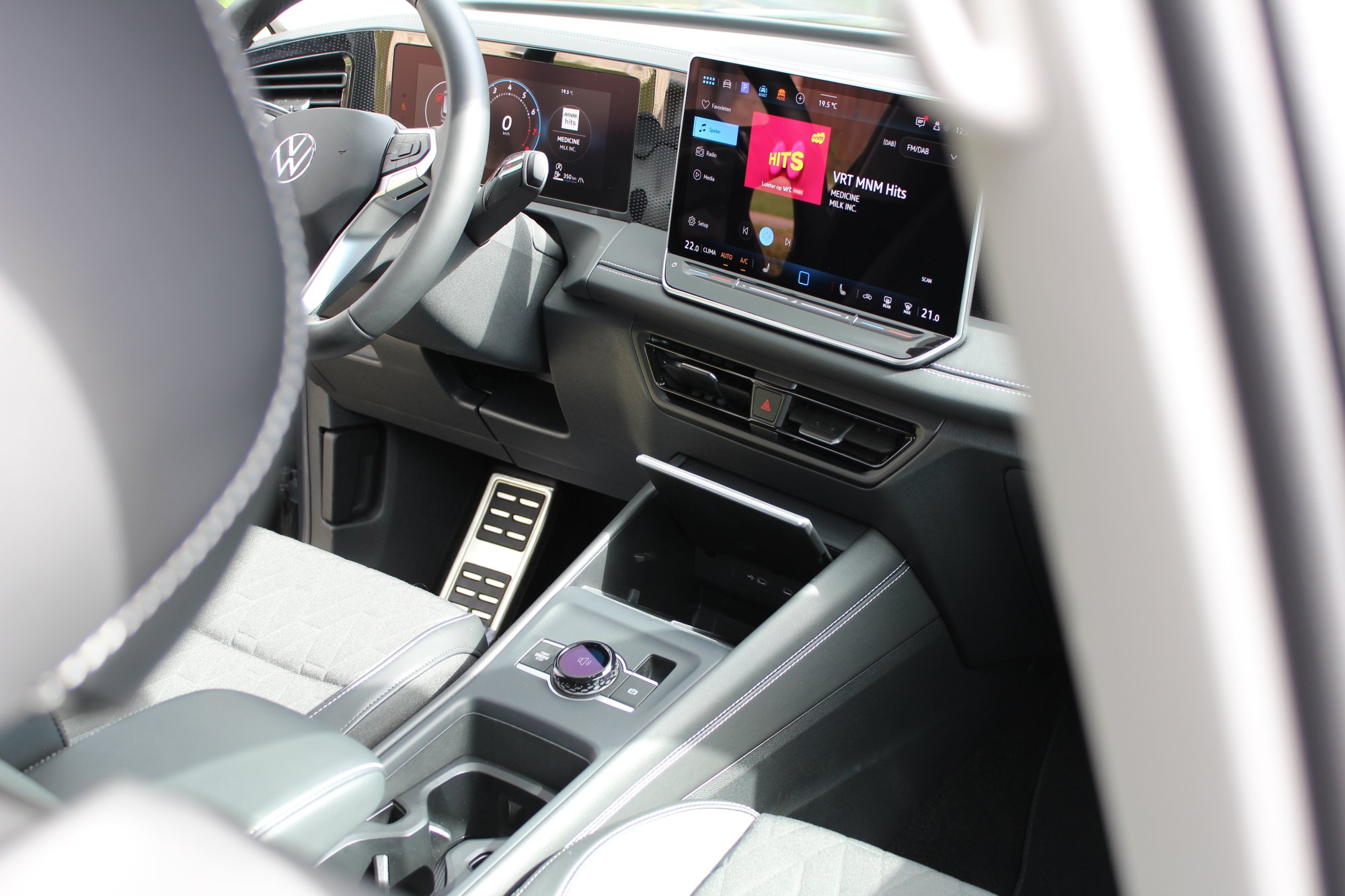 Volkswagen Tiguan - foto 11