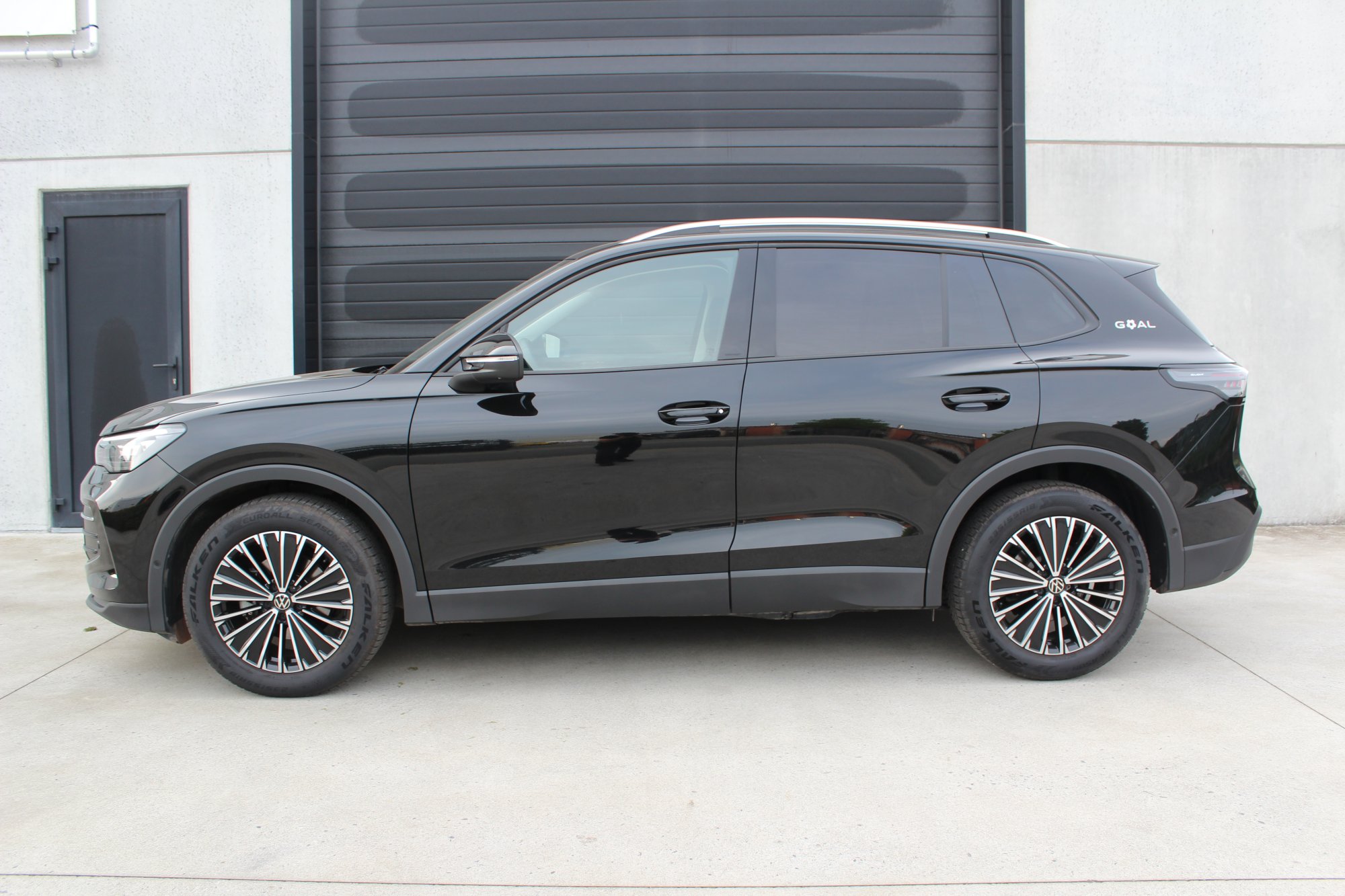 Volkswagen Tiguan - foto 3